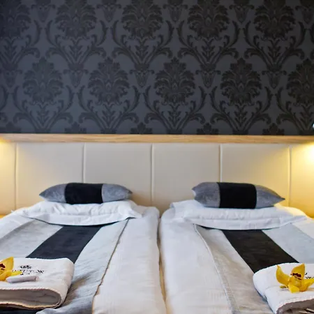 Bed and breakfast Silverton -sauna,jacuzzi,mini Silownia,bar Sezonowy, Przyjazny Rodzinom
