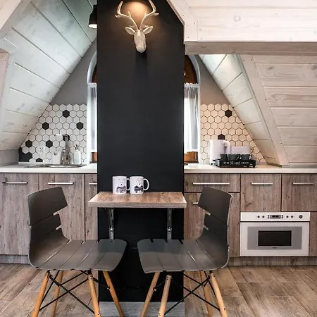 Silverton -sauna,jacuzzi,mini Silownia,bar Sezonowy, Przyjazny Rodzinom Bed and breakfast